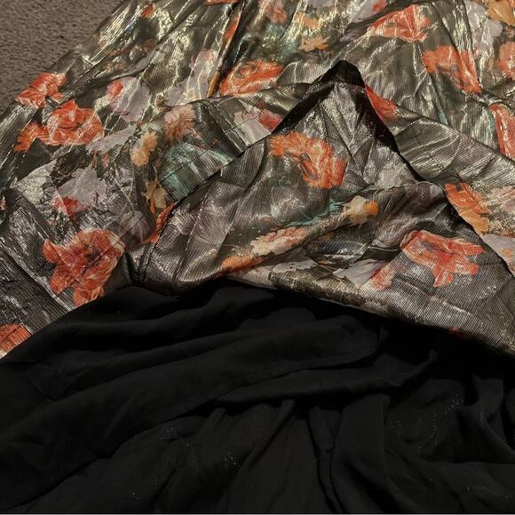Anthropologie Caballero Floral Metallic Shimmer V-Neck Maxi Dress - Picture 9 of 10